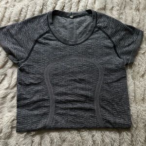 Lululemon swiftly tech short sleeve